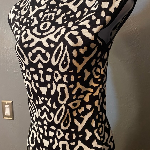 FELICITY & COCO Animal Print Jacquard Sweater Dress - Picture 14 of 16